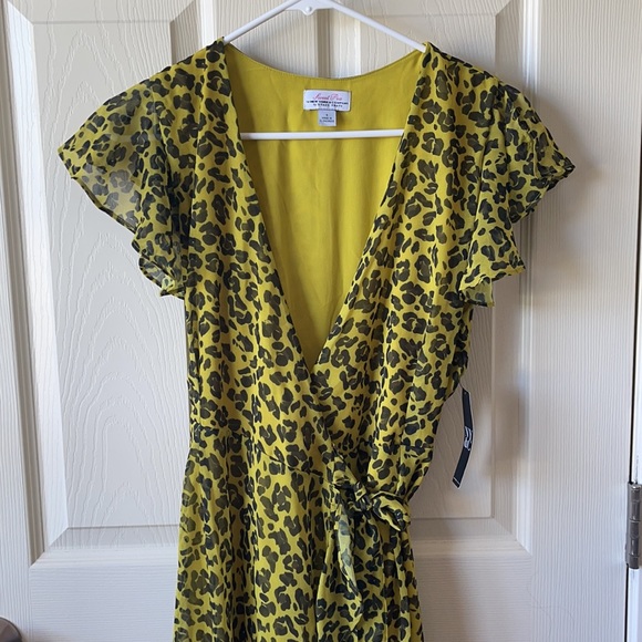 NY&CO | Leopard Print Ruffle Wrap Dress - Picture 7 of 14